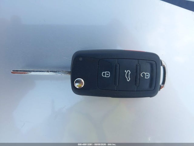 2013 Volkswagen Passat 2.5l Se მანქანა იყიდება აუქციონზე, vin: 1VWBP7A34DC074724, აუქციონის ნომერი: 45813261