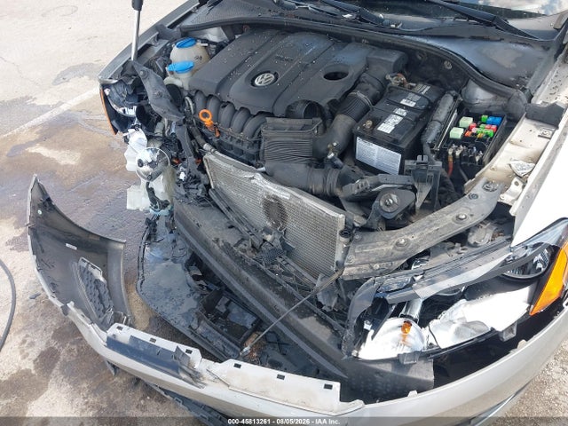 2013 Volkswagen Passat 2.5l Se მანქანა იყიდება აუქციონზე, vin: 1VWBP7A34DC074724, აუქციონის ნომერი: 45813261
