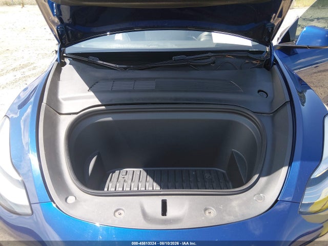 2021 Tesla Model Y Standard Range Rear-wheel Drive მანქანა იყიდება აუქციონზე, vin: 5YJYGDEDXMF107419, აუქციონის ნომერი: 45813324