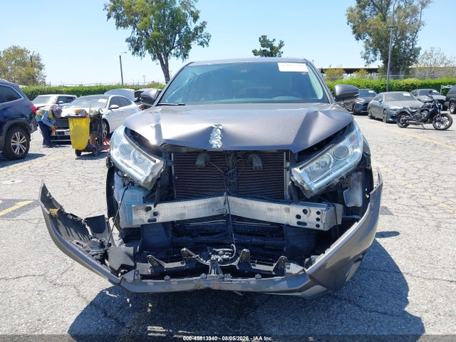 Toyota Highlander Le Plus 2018 5TDZZRFH1JS252448 Image 14