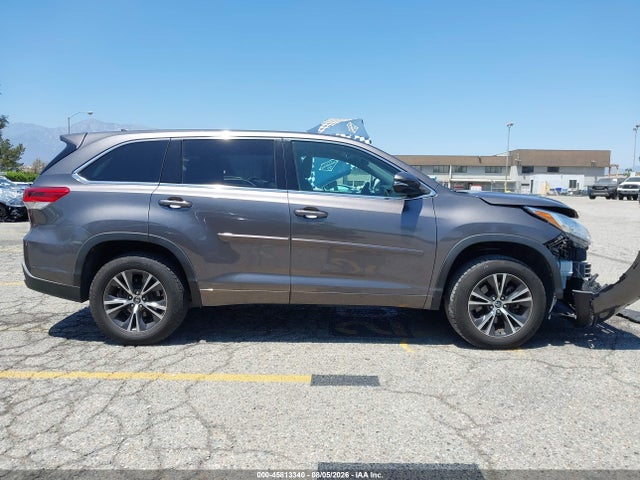 Toyota Highlander Le Plus 2018 5TDZZRFH1JS252448 Image 15