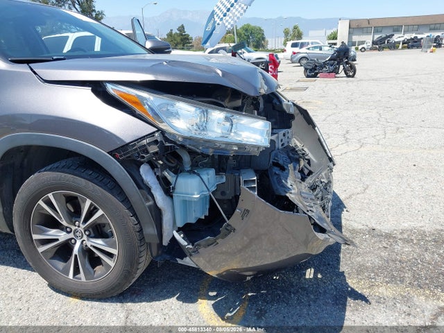 Toyota Highlander Le Plus 2018 5TDZZRFH1JS252448 Image 13