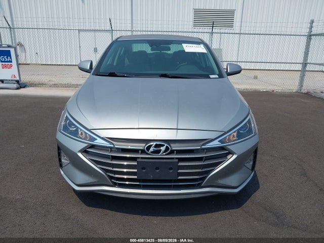 2020 Hyundai Elantra Se მანქანა იყიდება აუქციონზე, vin: 5NPD74LF8LH615231, აუქციონის ნომერი: 45813425