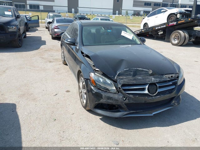 45813433 :رقم المزاد ، 55SWF4JB3HU196799 vin ، 2017 Mercedes-benz C 300 مزاد بيع