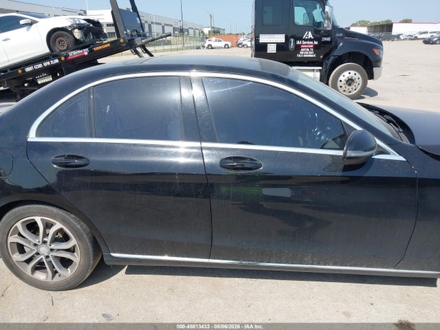 45813433 :رقم المزاد ، 55SWF4JB3HU196799 vin ، 2017 Mercedes-benz C 300 مزاد بيع