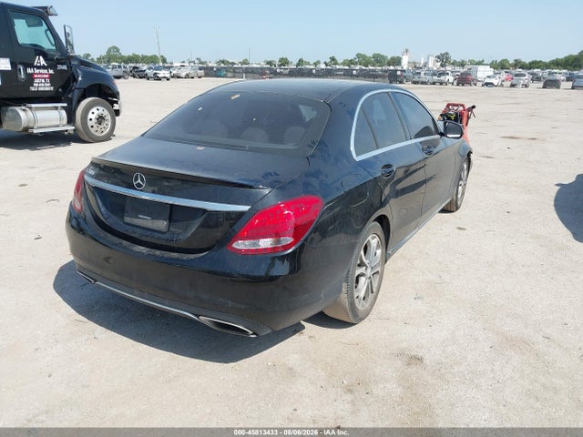 45813433 :رقم المزاد ، 55SWF4JB3HU196799 vin ، 2017 Mercedes-benz C 300 مزاد بيع