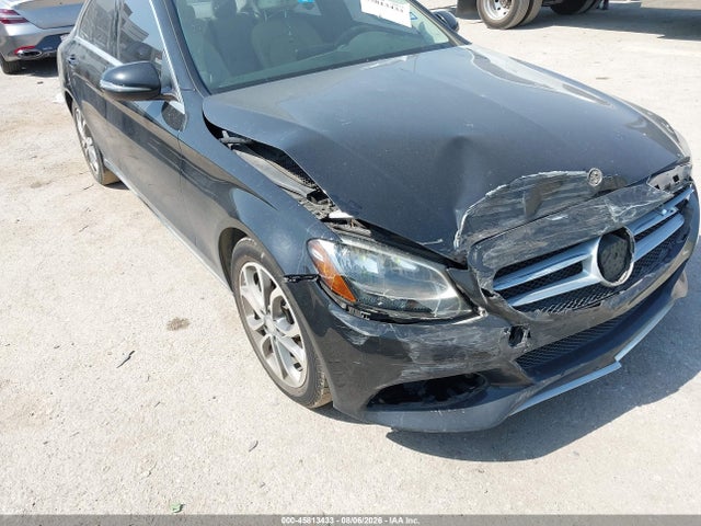 45813433 :رقم المزاد ، 55SWF4JB3HU196799 vin ، 2017 Mercedes-benz C 300 مزاد بيع
