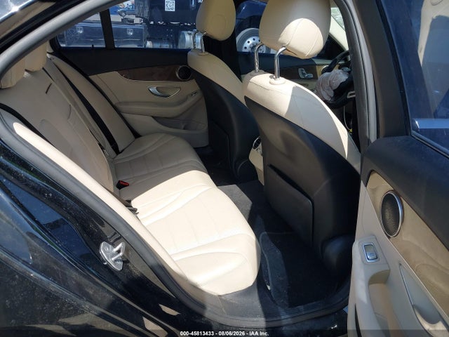 45813433 :رقم المزاد ، 55SWF4JB3HU196799 vin ، 2017 Mercedes-benz C 300 مزاد بيع