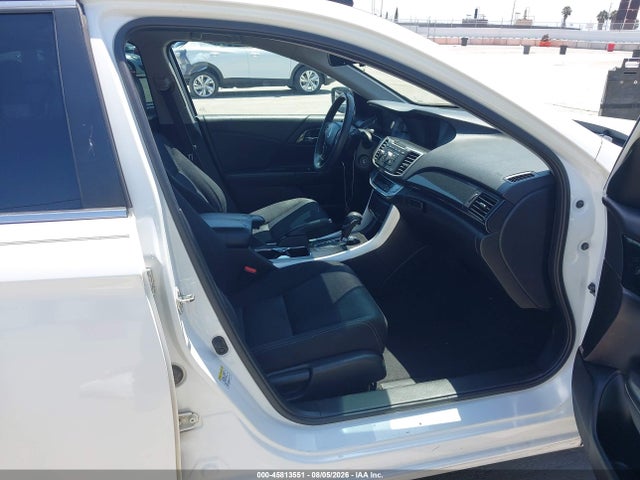 Продажа на аукционе авто 2015 Honda Accord Sport, vin: 1HGCR2F59FA107019, номер лота: 45813551