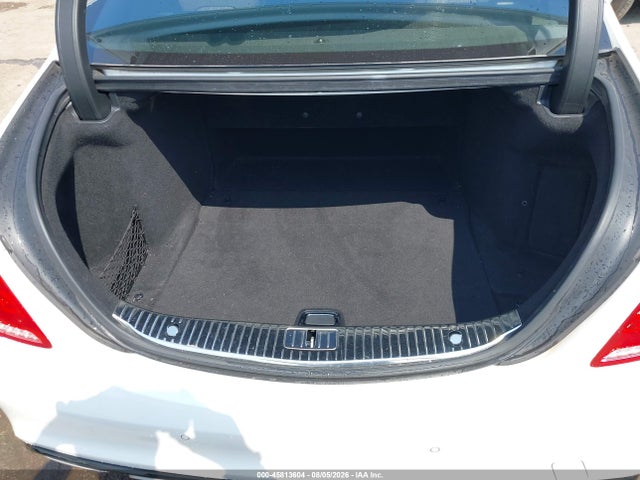 2015 Mercedes-benz S 550 მანქანა იყიდება აუქციონზე, vin: WDDUG8CB1FA163600, აუქციონის ნომერი: 45813604