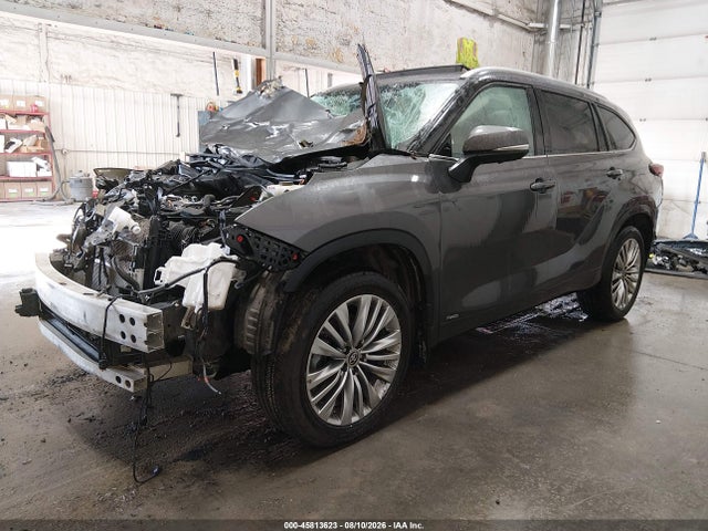 45813623 :رقم المزاد ، 5TDEBRCH9RS633323 vin ، 2024 Toyota Highlander Hybrid Platinum مزاد بيع