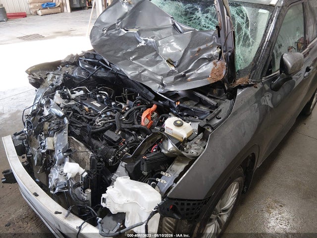 45813623 :رقم المزاد ، 5TDEBRCH9RS633323 vin ، 2024 Toyota Highlander Hybrid Platinum مزاد بيع