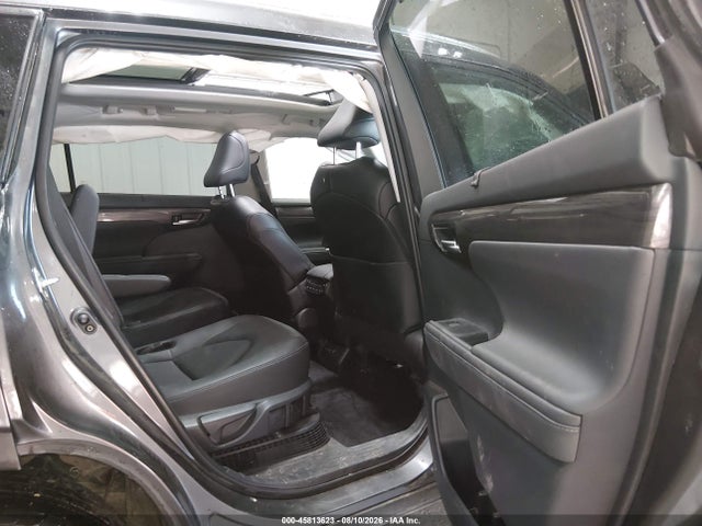 45813623 :رقم المزاد ، 5TDEBRCH9RS633323 vin ، 2024 Toyota Highlander Hybrid Platinum مزاد بيع