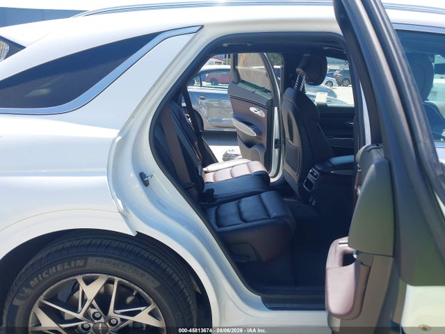 Genesis Gv70 2.5t Awd 2022 KMUMADTBXNU051232 Image 8