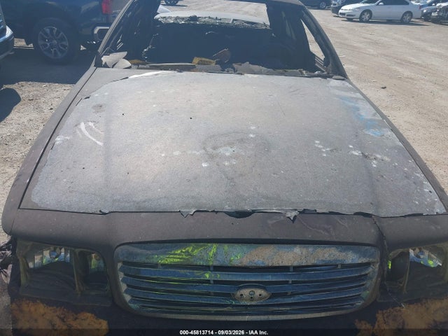 Продажа на аукционе авто 2001 Ford Crown Victoria Lx, vin: 2FAFP74W91X151893, номер лота: 45813714