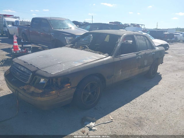 Продажа на аукционе авто 2001 Ford Crown Victoria Lx, vin: 2FAFP74W91X151893, номер лота: 45813714