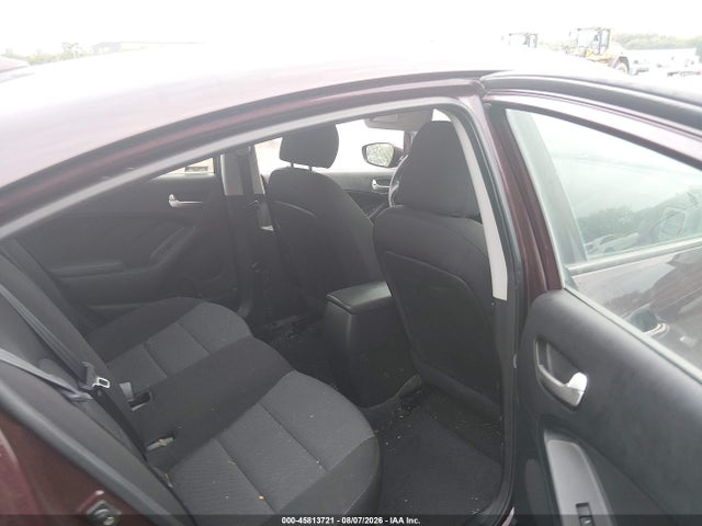 Продажа на аукционе авто 2018 Kia Forte Lx, vin: 3KPFK4A71JE246572, номер лота: 45813721