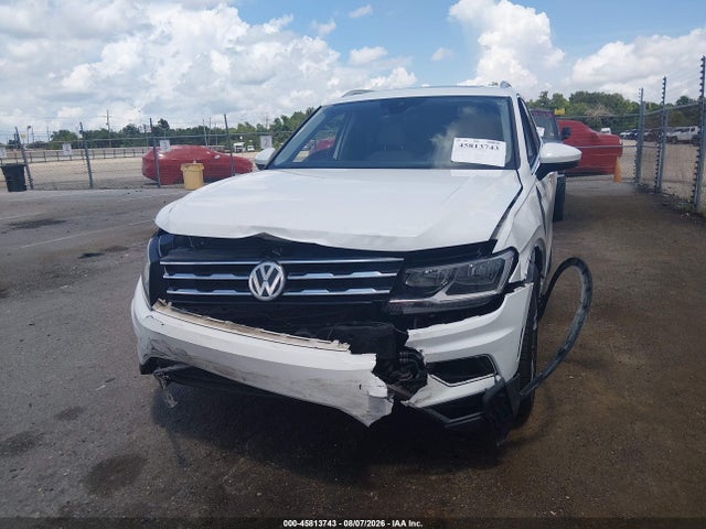 2020 Volkswagen Tiguan 2.0t Se/2.0t Se R-line Black/2.0t Sel მანქანა იყიდება აუქციონზე, vin: 3VV3B7AX2LM021009, აუქციონის ნომერი: 45813743
