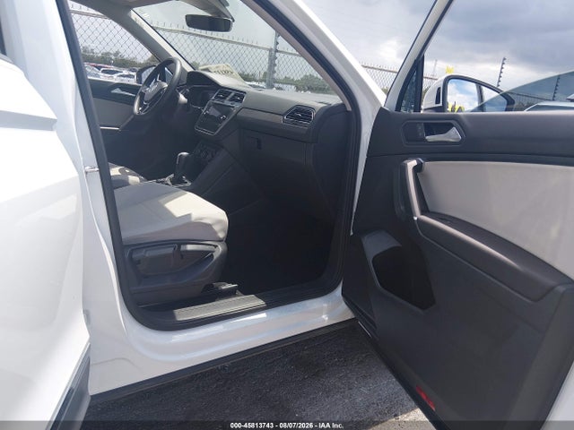 2020 Volkswagen Tiguan 2.0t Se/2.0t Se R-line Black/2.0t Sel მანქანა იყიდება აუქციონზე, vin: 3VV3B7AX2LM021009, აუქციონის ნომერი: 45813743