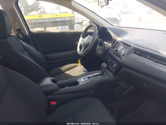 Honda HR-V LX 2018 3CZRU5H31JM715644 Image 5