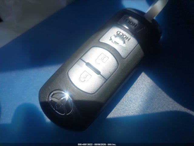 3MYDLBYV4JY308625 Toyota YARIS IA