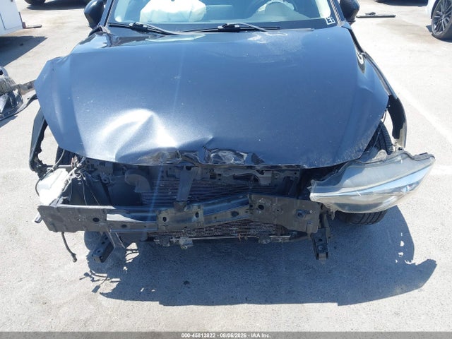 3MYDLBYV4JY308625 Toyota YARIS IA