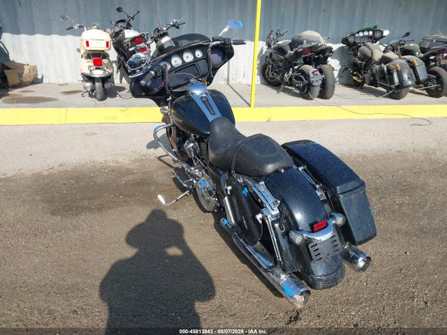 Harley-Davidson FLHX 2021 1HD1KBC23MB602553 Image 3