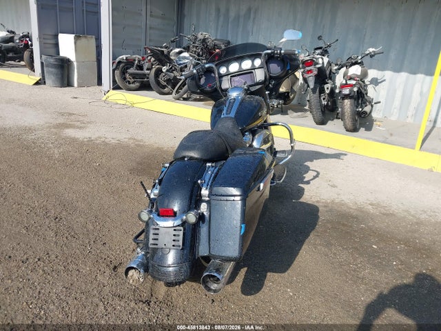 Harley-Davidson FLHX 2021 1HD1KBC23MB602553 Image 4