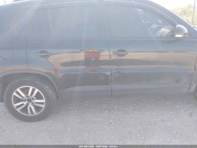 45813895 :رقم المزاد ، WVGBV7AX0GW537470 vin ، 2016 Volkswagen Tiguan S مزاد بيع