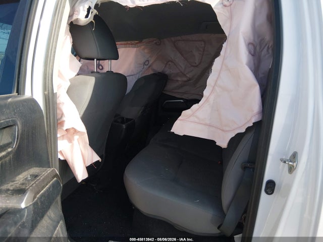 3TMAZ5CN3JM056415 Toyota Tacoma Sr5 V6