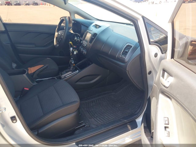 2018 Kia Forte Lx მანქანა იყიდება აუქციონზე, vin: 3KPFL4A78JE200993, აუქციონის ნომერი: 45813945