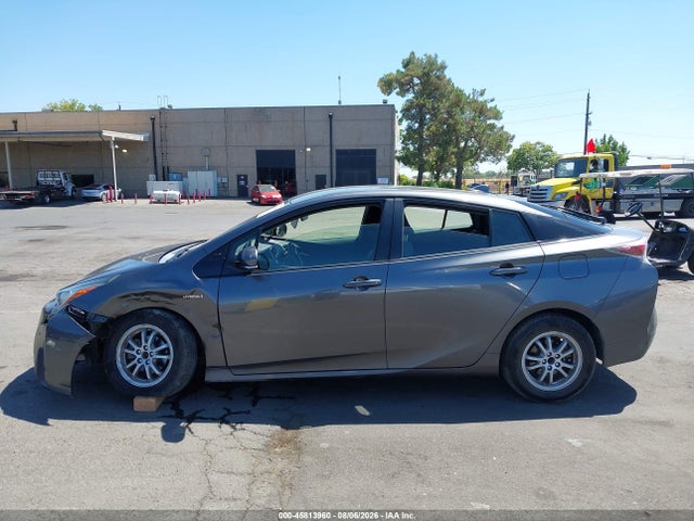 Toyota Prius Two 2018 JTDKBRFU6J3061659 Image 14