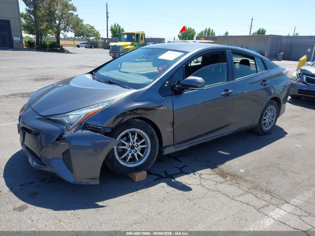 Toyota Prius Two 2018 JTDKBRFU6J3061659 Image 2