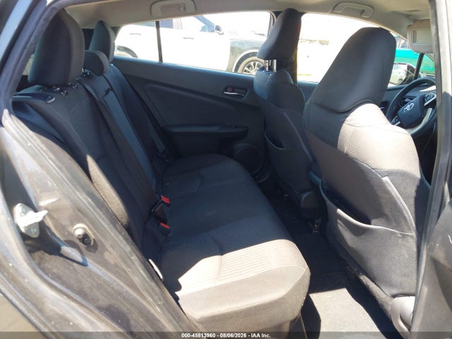 Toyota Prius Two 2018 JTDKBRFU6J3061659 Image 8