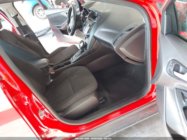 45813988 :رقم المزاد ، 1FADP3FE5HL262744 vin ، 2017 Ford Focus Se مزاد بيع
