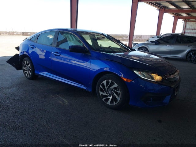 45813993 :رقم المزاد ، 19XFC2F79JE208808 vin ، 2018 Honda Civic Ex مزاد بيع