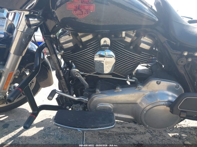 Harley-Davidson FLHT 2021 1HD1FVC17MB635679 Image 9