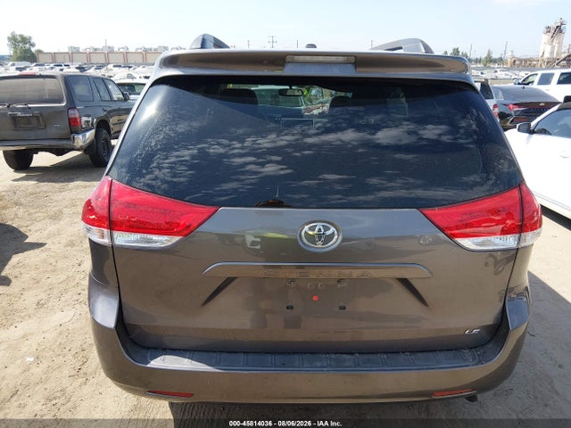 5TDKK3DC8ES471178 Toyota Sienna Le V6 8 Passenger