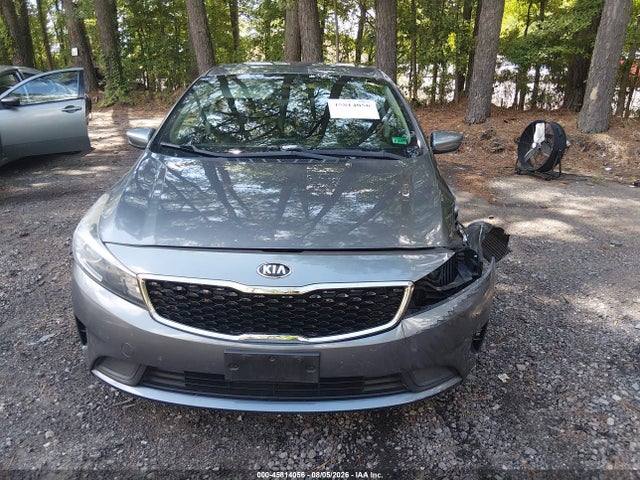 2018 Kia Forte S მანქანა იყიდება აუქციონზე, vin: 3KPFL4A7XJE220596, აუქციონის ნომერი: 45814056