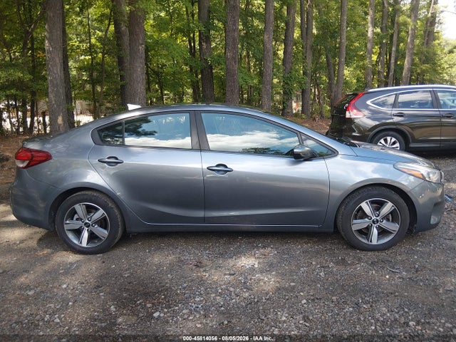 2018 Kia Forte S მანქანა იყიდება აუქციონზე, vin: 3KPFL4A7XJE220596, აუქციონის ნომერი: 45814056