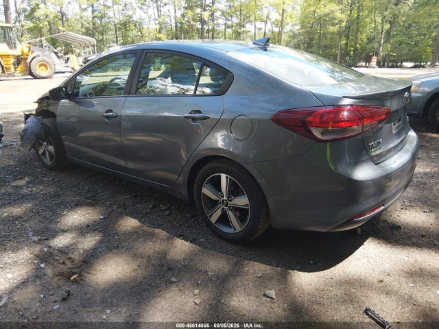 2018 Kia Forte S მანქანა იყიდება აუქციონზე, vin: 3KPFL4A7XJE220596, აუქციონის ნომერი: 45814056