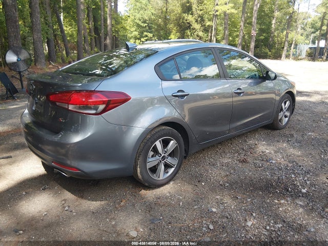 2018 Kia Forte S მანქანა იყიდება აუქციონზე, vin: 3KPFL4A7XJE220596, აუქციონის ნომერი: 45814056