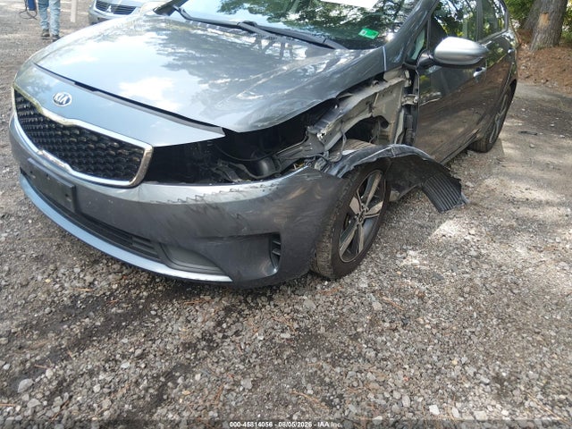 2018 Kia Forte S მანქანა იყიდება აუქციონზე, vin: 3KPFL4A7XJE220596, აუქციონის ნომერი: 45814056
