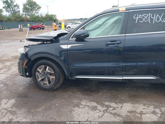 45814068 :رقم المزاد ، KNDRG4LG4M5032798 vin ، 2021 Kia Sorento Hybrid S مزاد بيع