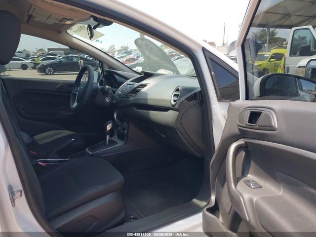 Ford FIESTA SE 2018 3FADP4BJ3JM127257 Image 5