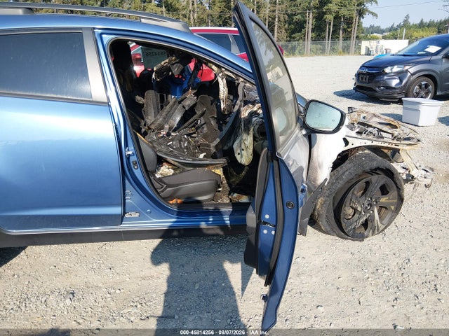 JF2GUADC8RH292459 Subaru Crosstrek Premium