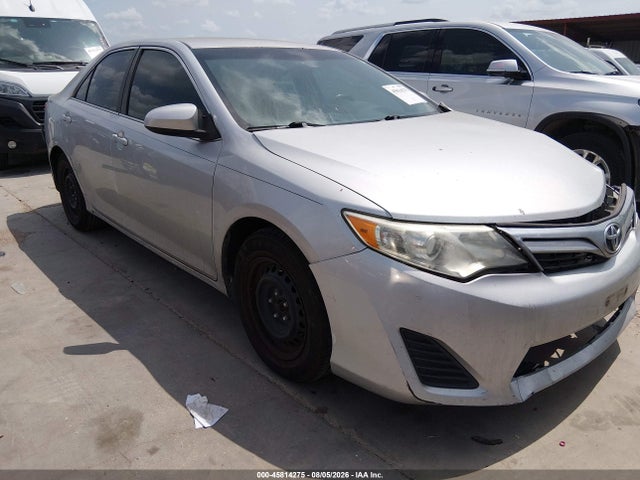 45814275 :رقم المزاد ، 4T4BF1FK0ER344399 vin ، 2014 Toyota Camry Le مزاد بيع