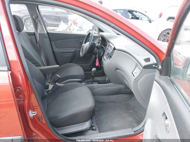 2009 Kia Rio Lx მანქანა იყიდება აუქციონზე, vin: KNADE223896574908, აუქციონის ნომერი: 45814340
