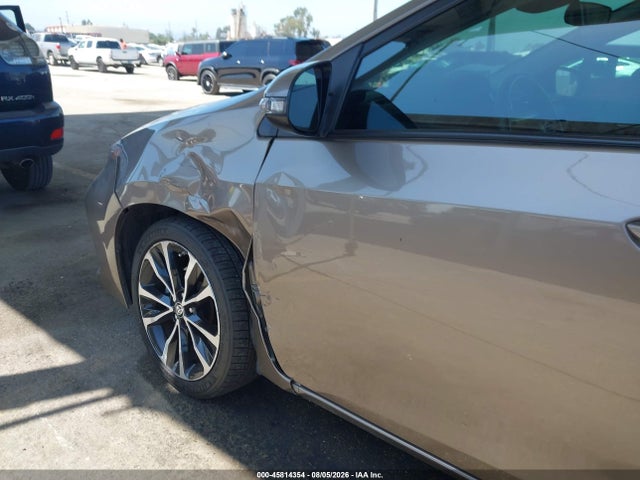 Toyota COROLLA SE 2018 5YFBURHE8JP787370 Image 18