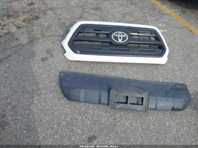 5TFRX5GN2GX062518 Toyota Tacoma Sr
